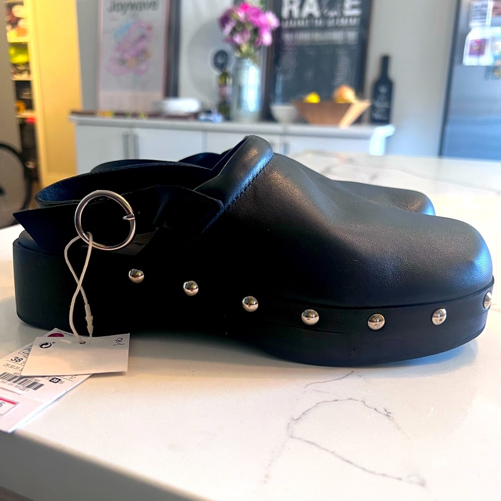 Zara clogs